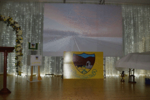 A Stage Fit For The Queens of Clonduff